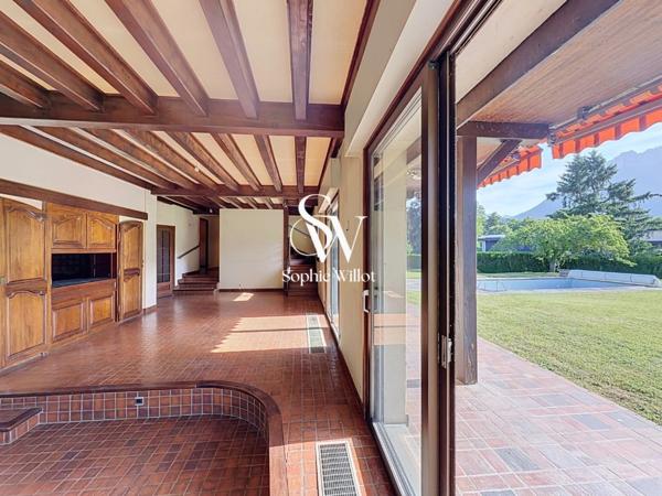 Maison de Famille à vendre 7 pièces - 200 m2 hab. (245 utiles) - 2000m2 terrain prox. Lac - proche de ANNECY (74)