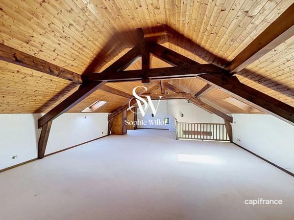 Maison de Famille à vendre 7 pièces - 200 m2 hab. (245 utiles) - 2000m2 terrain prox. Lac - proche de ANNECY (74)