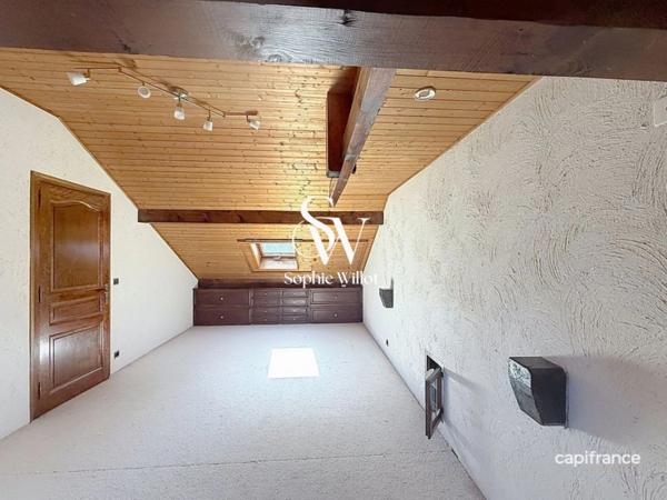 Maison de Famille à vendre 7 pièces - 200 m2 hab. (245 utiles) - 2000m2 terrain prox. Lac - proche de ANNECY (74)