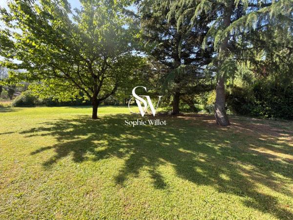 Maison de Famille à vendre 7 pièces - 200 m2 hab. (245 utiles) - 2000m2 terrain prox. Lac - proche de ANNECY (74)