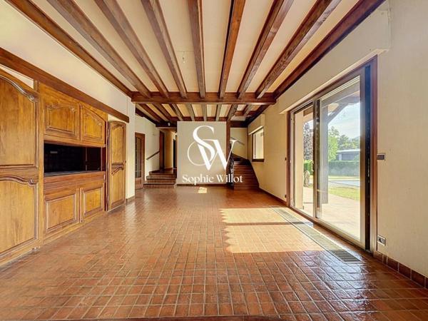 Maison de Famille à vendre 7 pièces - 200 m2 hab. (245 utiles) - 2000m2 terrain prox. Lac - proche de ANNECY (74)