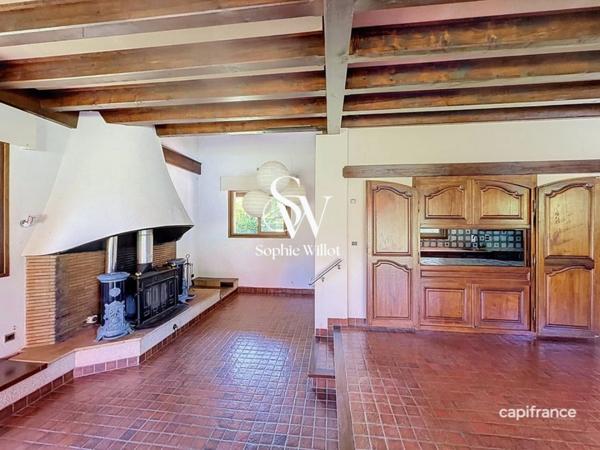 Maison de Famille à vendre 7 pièces - 200 m2 hab. (245 utiles) - 2000m2 terrain prox. Lac - proche de ANNECY (74)