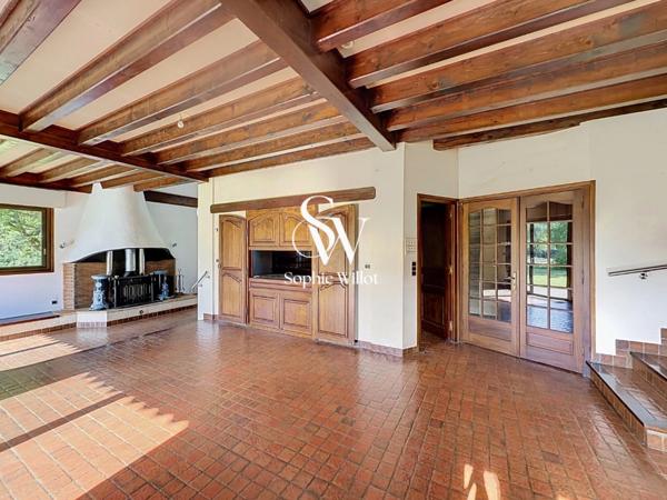 Maison de Famille à vendre 7 pièces - 200 m2 hab. (245 utiles) - 2000m2 terrain prox. Lac - proche de ANNECY (74)