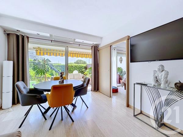 Appartement T3 à vendre  3 pièces - 60 m 2   VILLENEUVE LOUBET  - 06