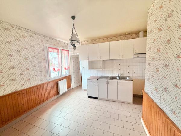 Maison à ERNEE, 53500 - 5 pièces 90m²