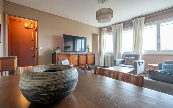 Appartement à vendre    3 pièces • 50,24 m2 Maisons-Alfort