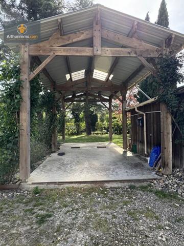 Vente                                                      Maison
                        
                     6 pièces                      183 m2                     à Marmande