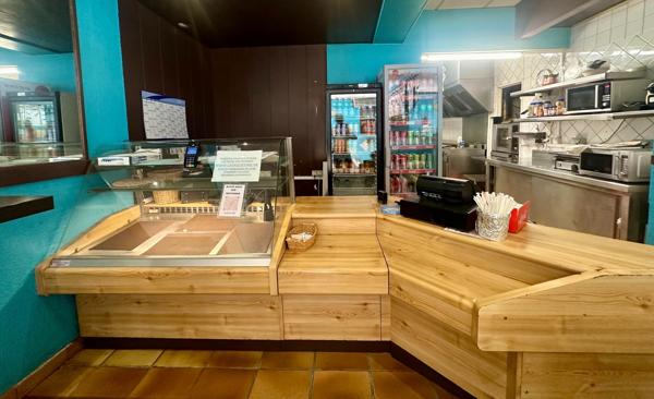 Fonds De Commerce
        
        - 70 m² Exclusivité 132 000 € *