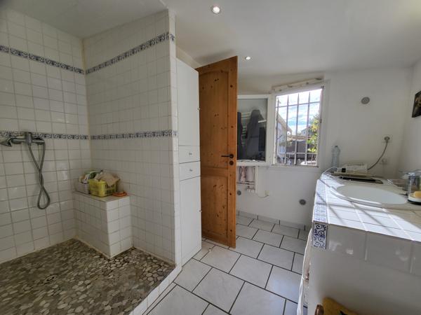 Istres (13800) VILLA 3 PIECES 75M2 PLAIN PIED RENOVEE