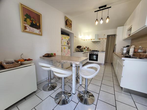 Istres (13800) VILLA 3 PIECES 75M2 PLAIN PIED RENOVEE