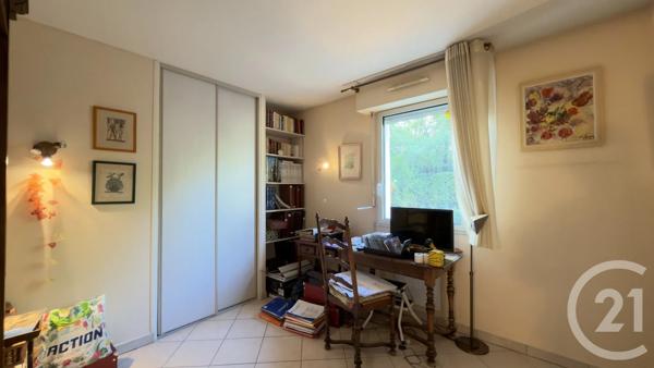 Appartement F4 à vendre  4 pièces - 99,26 m 2   GAP  - 05