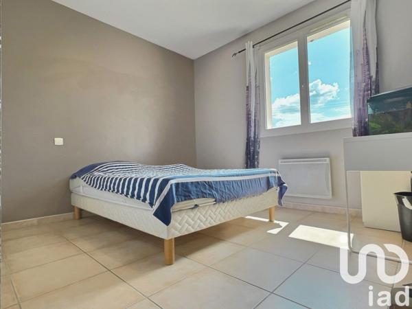 Maison 6 pièces de 107 m² à Peyrolles-en-Provence (13860)