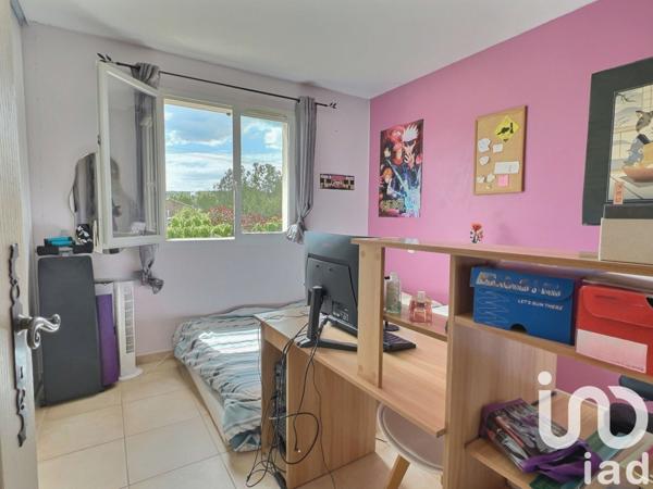 Maison 6 pièces de 107 m² à Peyrolles-en-Provence (13860)