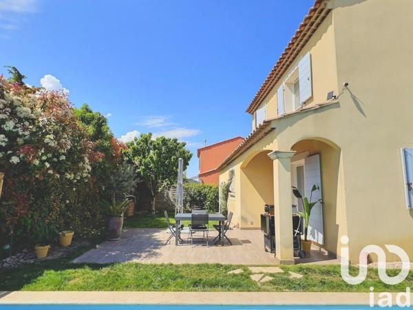 Maison 6 pièces de 107 m² à Peyrolles-en-Provence (13860)