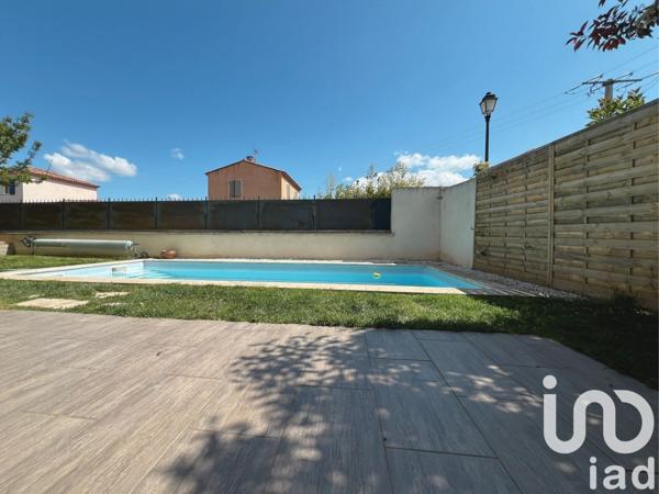 Maison 6 pièces de 107 m² à Peyrolles-en-Provence (13860)