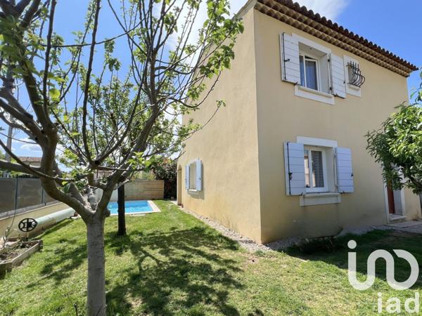 Maison 6 pièces de 107 m² à Peyrolles-en-Provence (13860)