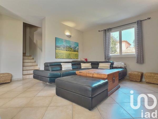 Maison 6 pièces de 107 m² à Peyrolles-en-Provence (13860)