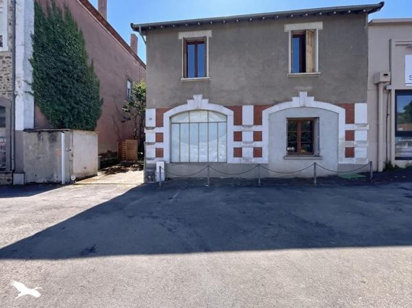 Maison 103 740 € Rochechouart 6 p 83 m² DPE F