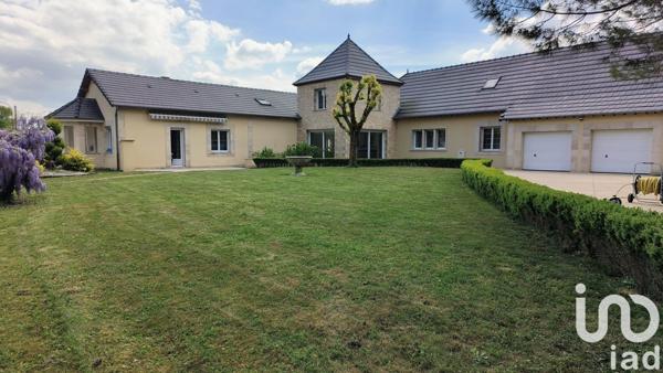 Maison 10 pièces de 305 m² à Montaulin (10270)