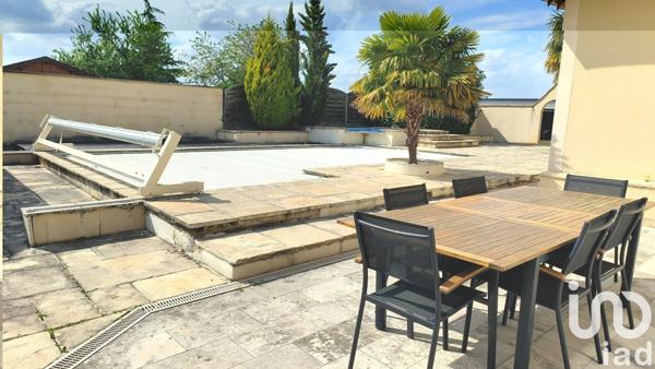 Maison 10 pièces de 305 m² à Montaulin (10270)