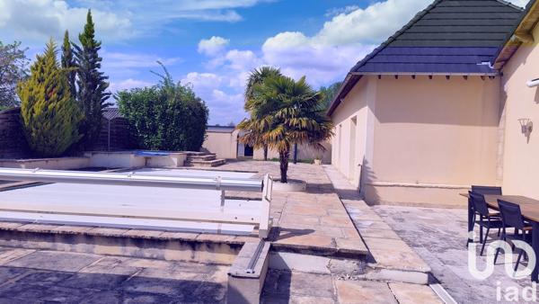 Maison 10 pièces de 305 m² à Montaulin (10270)