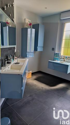 Maison 10 pièces de 305 m² à Montaulin (10270)