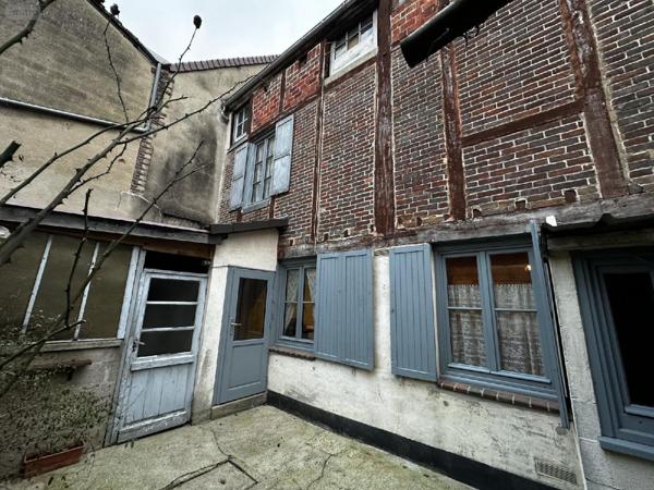 Maison à vendre à Villeneuve-sur-Yonne dans l'Yonne (89500), ref : 250005