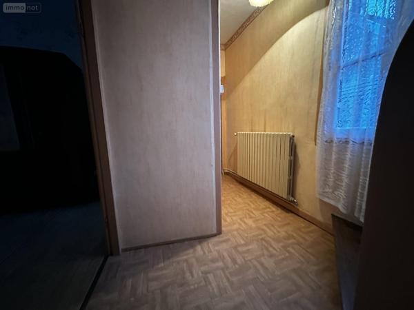 Maison à vendre à Villeneuve-sur-Yonne dans l'Yonne (89500), ref : 250005