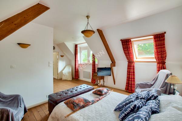 Charmante maison avec jardin bucolique et vue panoramique sur la vallée - Plérin