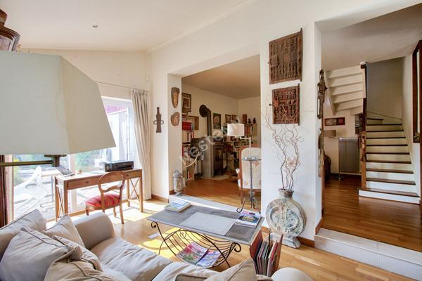 Charmante maison avec jardin bucolique et vue panoramique sur la vallée - Plérin