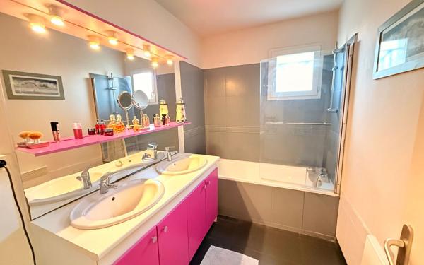 Maison à vendre    7 pièces • 164 m2 Angresse