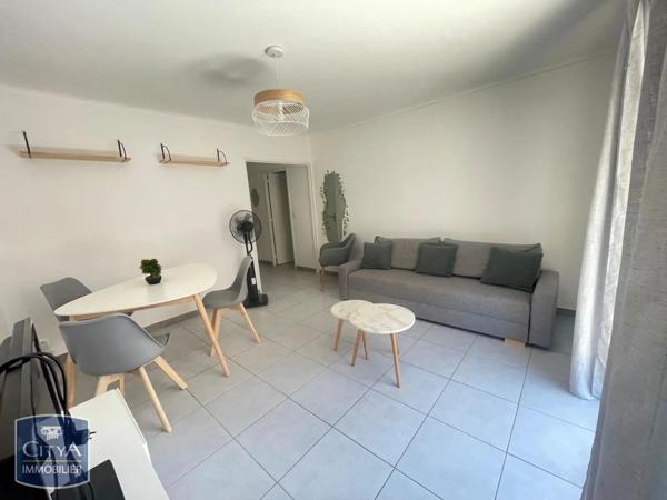 Appartement à louer 2 pièces 53.27m² Aix-en-Provence (13100)