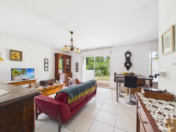 Appartement T3 à vendre  3 pièces - 63,70 m 2   ESPELETTE  - 64