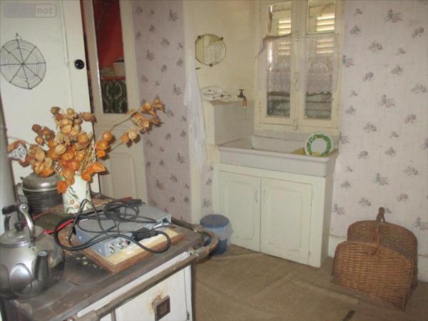 Maison à restaurer à vendre à Faverney en Haute-Saône (70160), ref : CP/E87