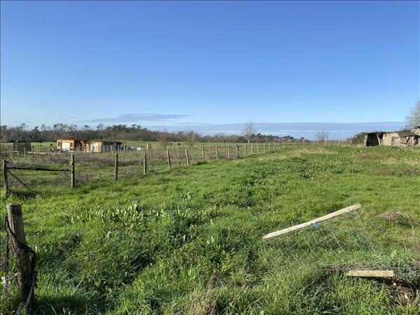 Terrain à vendre |  Le Pizou |  1000 m²