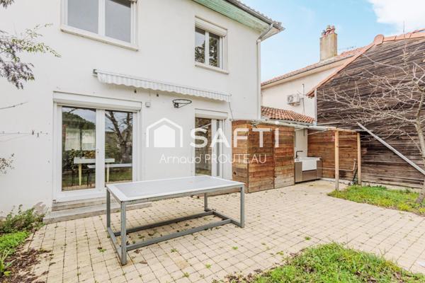 Maison T4 - Lumineuse - Jardins -Garage