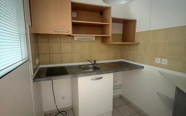 Appartement à vendre    2 pièces • 42,67 m2 Paris 20