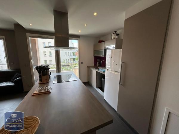 Appartement à louer 3 pièces 61.64m² Lille (59000)