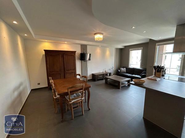 Appartement à louer 3 pièces 61.64m² Lille (59000)