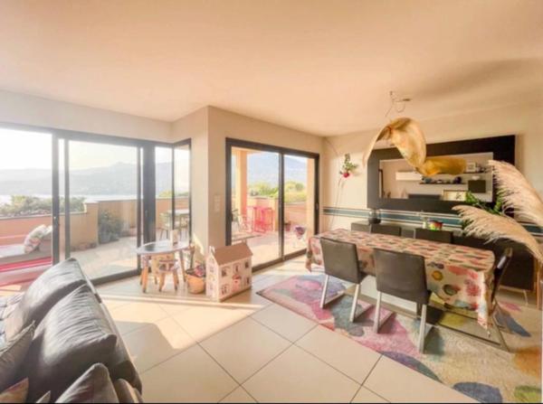 Propriano, appartement  de grand standing Propriano 4 pièce(s) 119.43 m2 terrasse vue mer garage