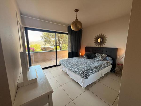 Propriano, appartement  de grand standing Propriano 4 pièce(s) 119.43 m2 terrasse vue mer garage