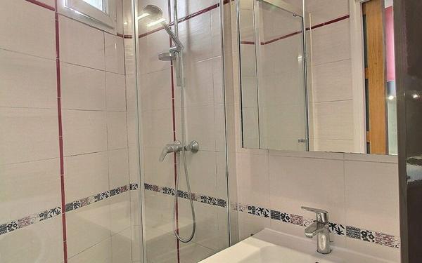 Appartement à vendre    2 pièces • 37,07 m2 Montreuil