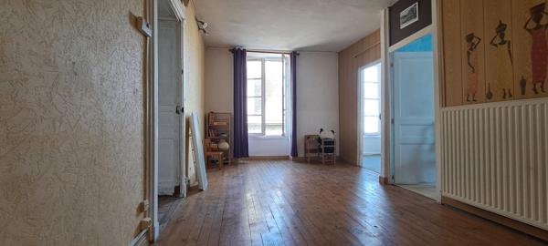 Maison Fresnay Sur Sarthe 10 pièce(s) 250 m2