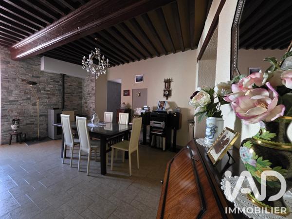 Maison à vendre 10 pièces 225,14 m² Saint-Marcellin-en-Forez