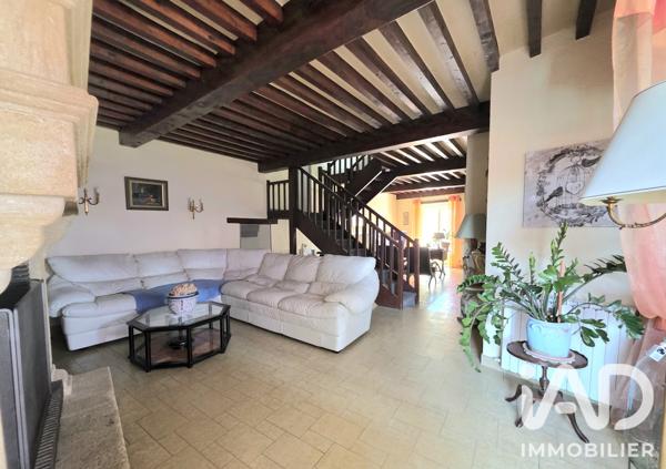 Maison à vendre 10 pièces 225,14 m² Saint-Marcellin-en-Forez