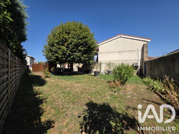Maison à vendre 10 pièces 225,14 m² Saint-Marcellin-en-Forez