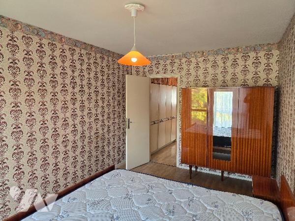 Appartement de type 3 de 69 m², situé a proximité des commerces.