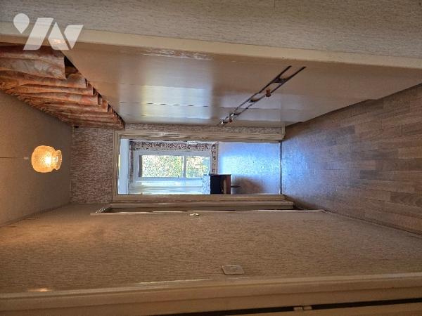 Appartement de type 3 de 69 m², situé a proximité des commerces.