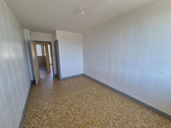 Achat Appartement T3 Grenoble – 3 Pièces Traversant Est-Ouest avec Balcon, Cave & Parking