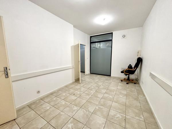 Bureau 2 pièces - 35 m²